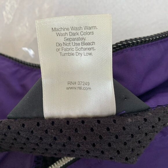 REI  1/2 Zip Softshell Purple Vest Women’s XS Mesh Breathable Hiking - Picture 8 of 8